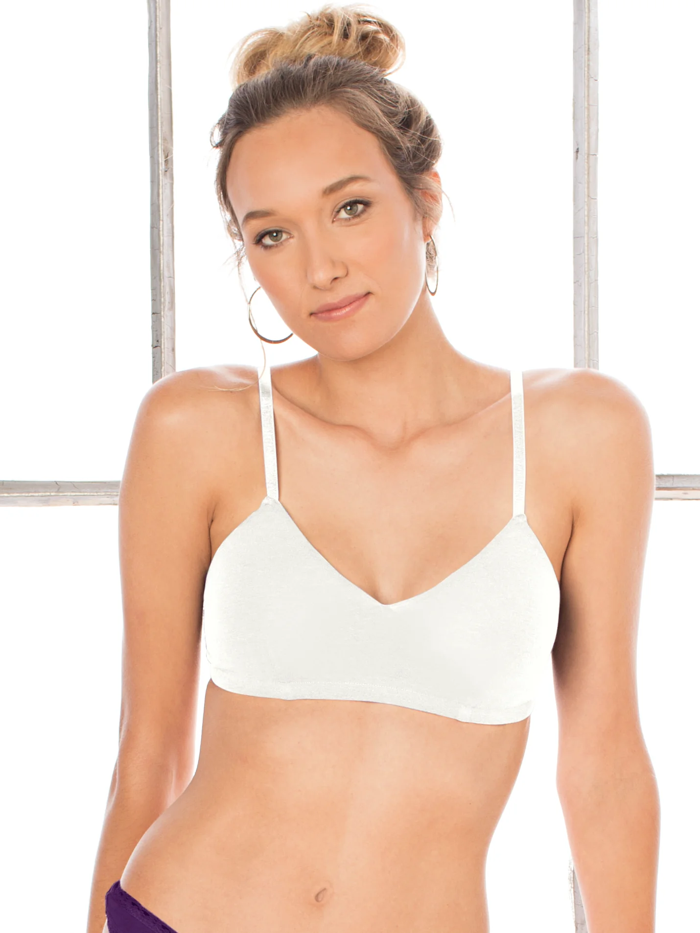 Laura's Bra - Image 4