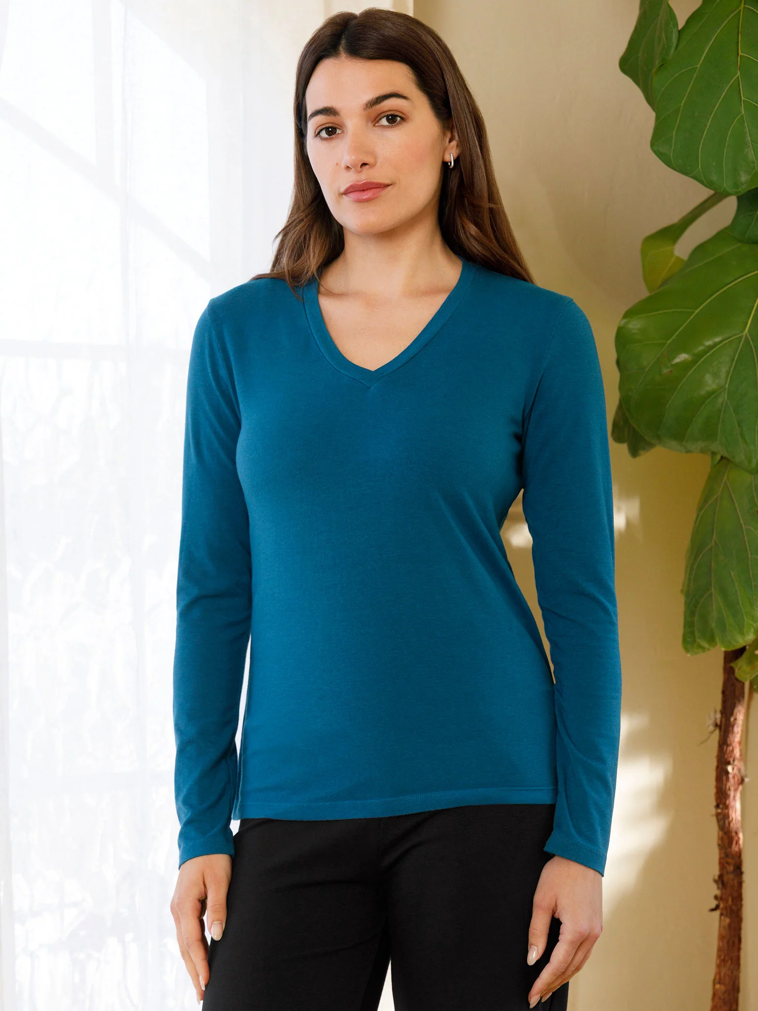 Long Sleeve V Neck - Image 3